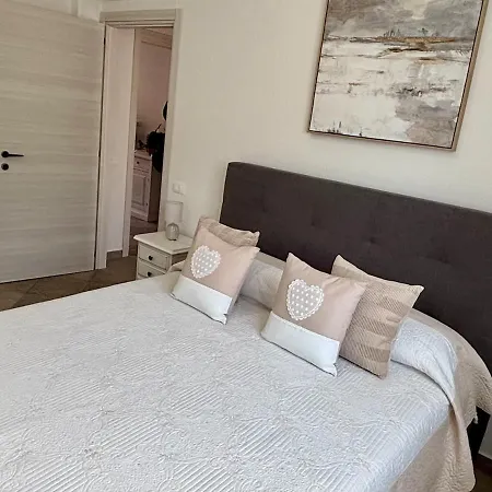 Casa Merlino By La Via Del Mare Viaggi E Vacanze וילסימיוס