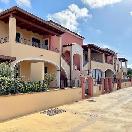 Casa Merlino By La Via Del Mare Viaggi E Vacanze بيت للعطل فيلاّسيمِيوس